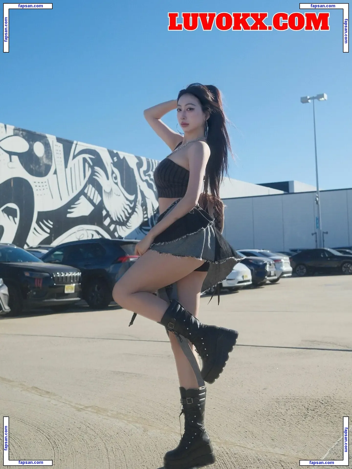 mollyshen nude photo #0012 from OnlyFans