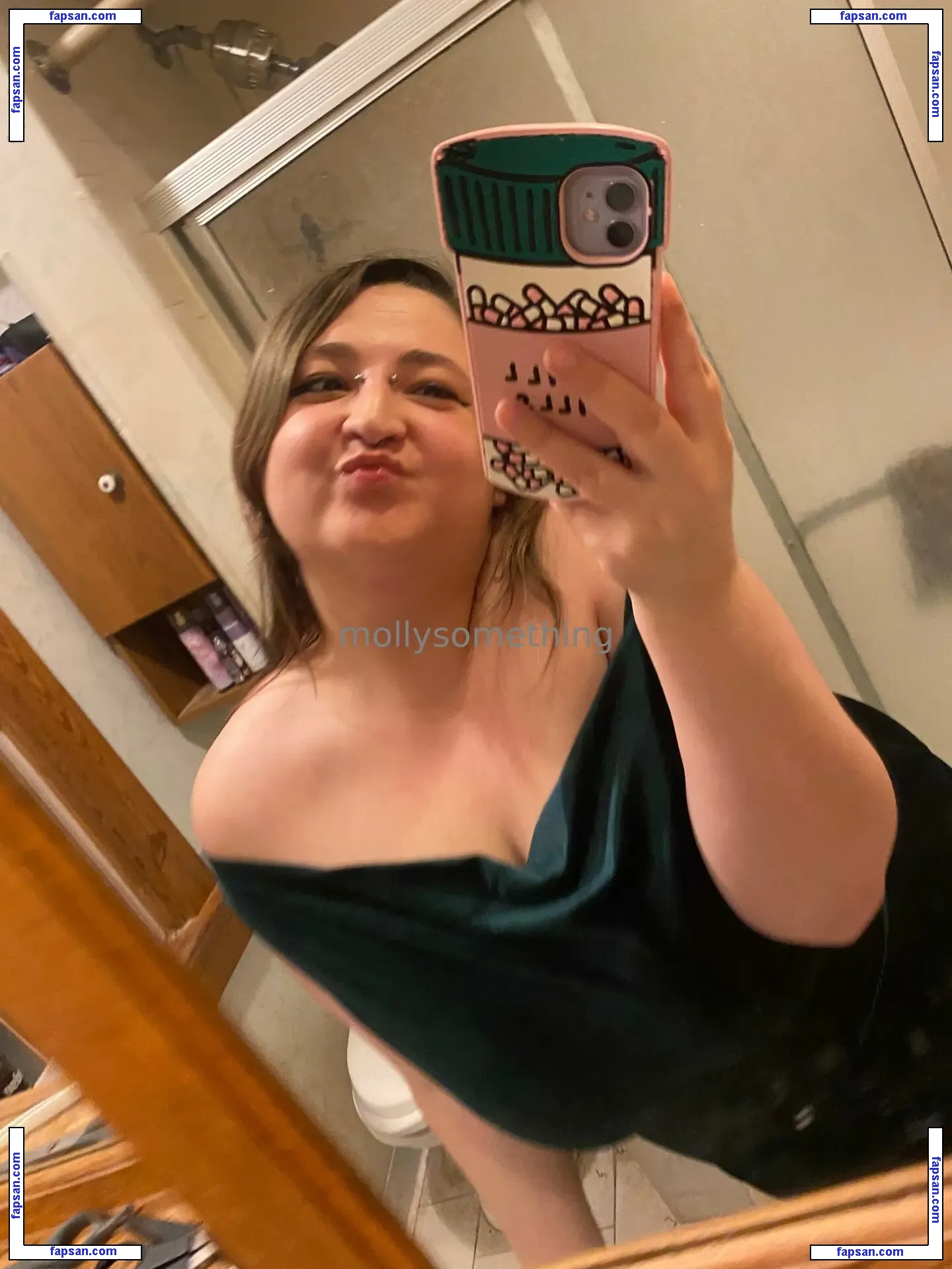 mollysomething nude photo #0031 from OnlyFans