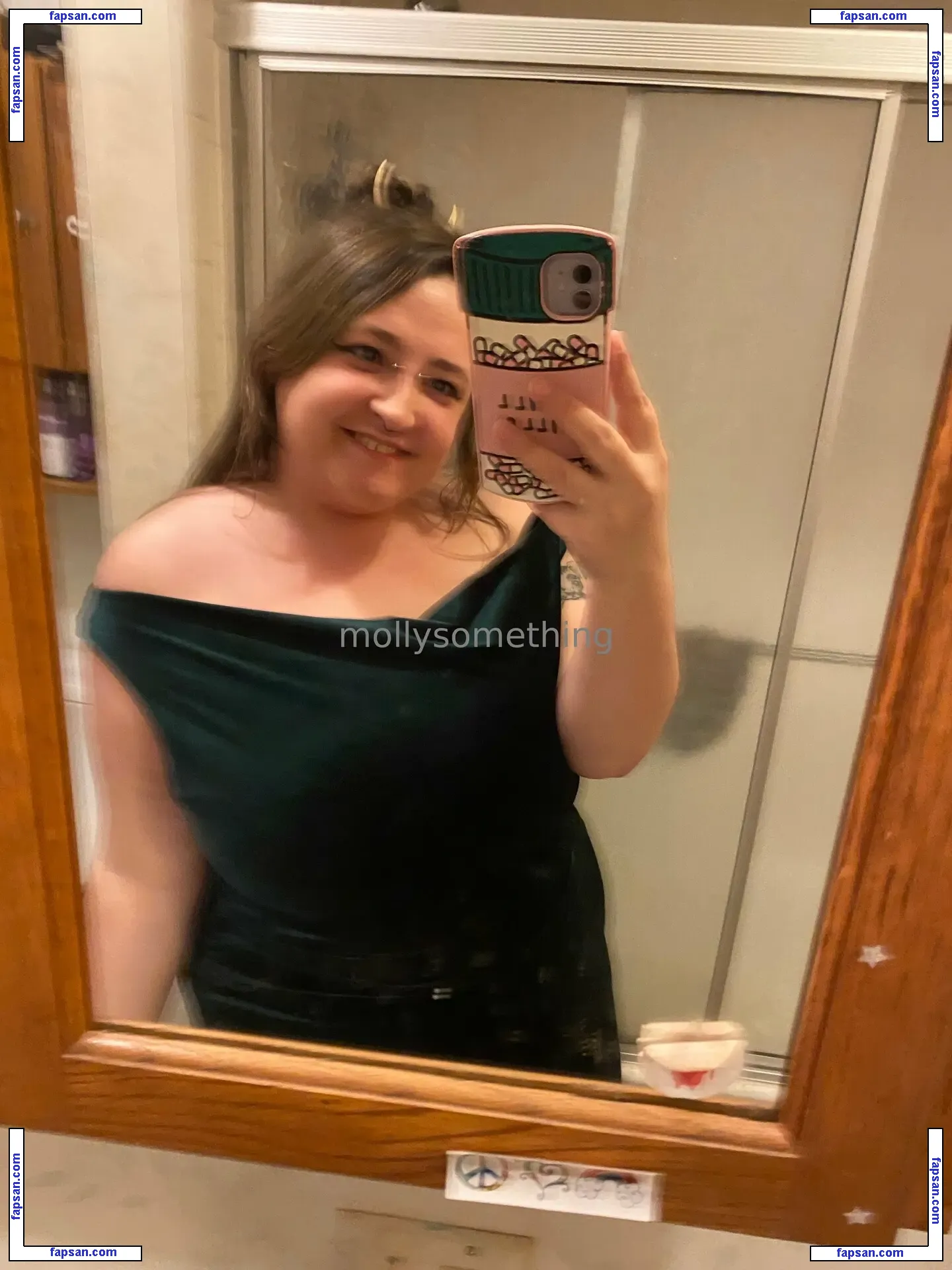 mollysomething nude photo #0032 from OnlyFans