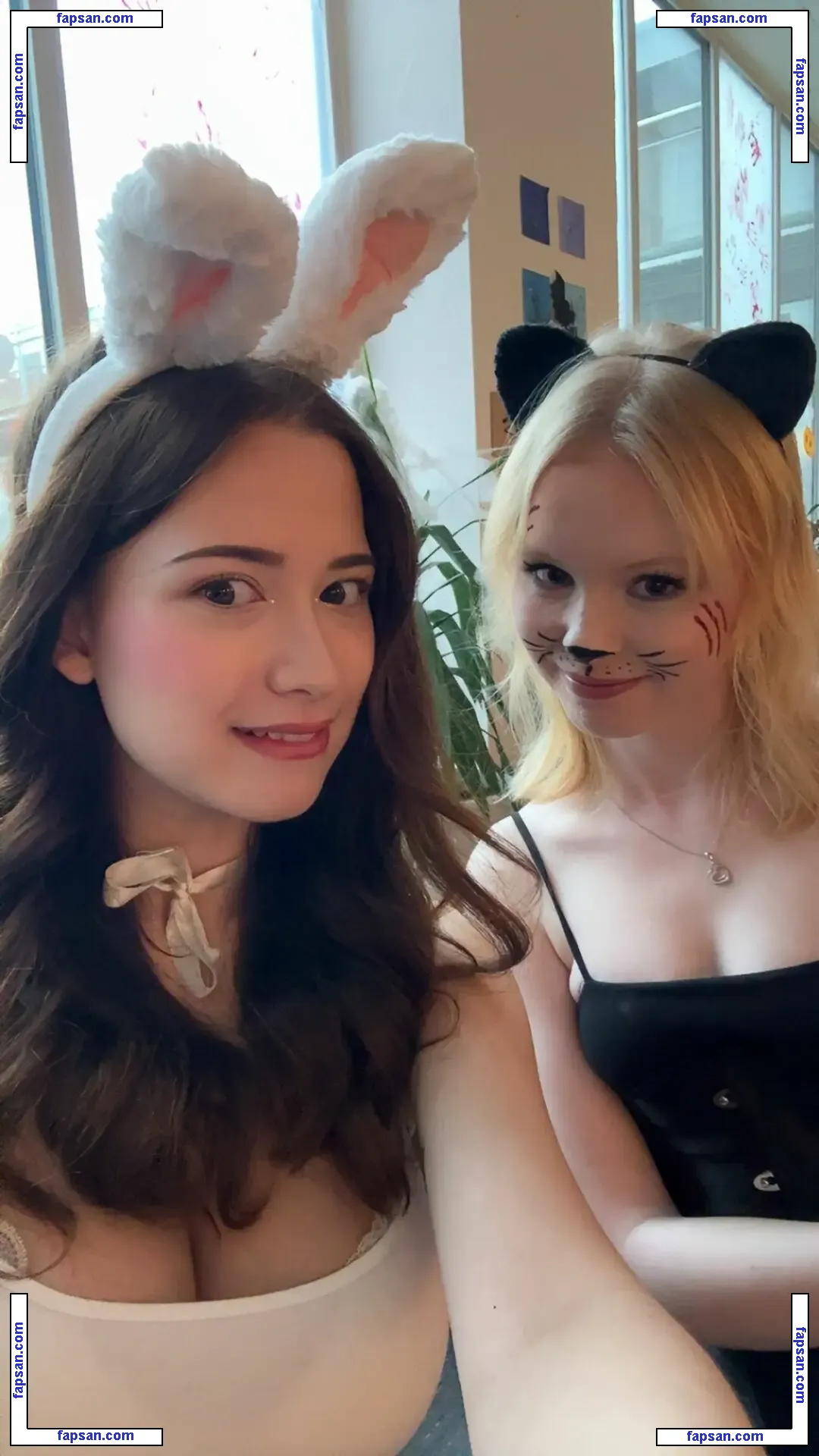 Mollyswes nude photo #0012 from OnlyFans