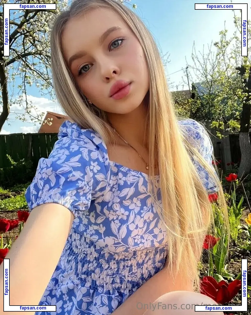 mon_mon nude photo #0006 from OnlyFans