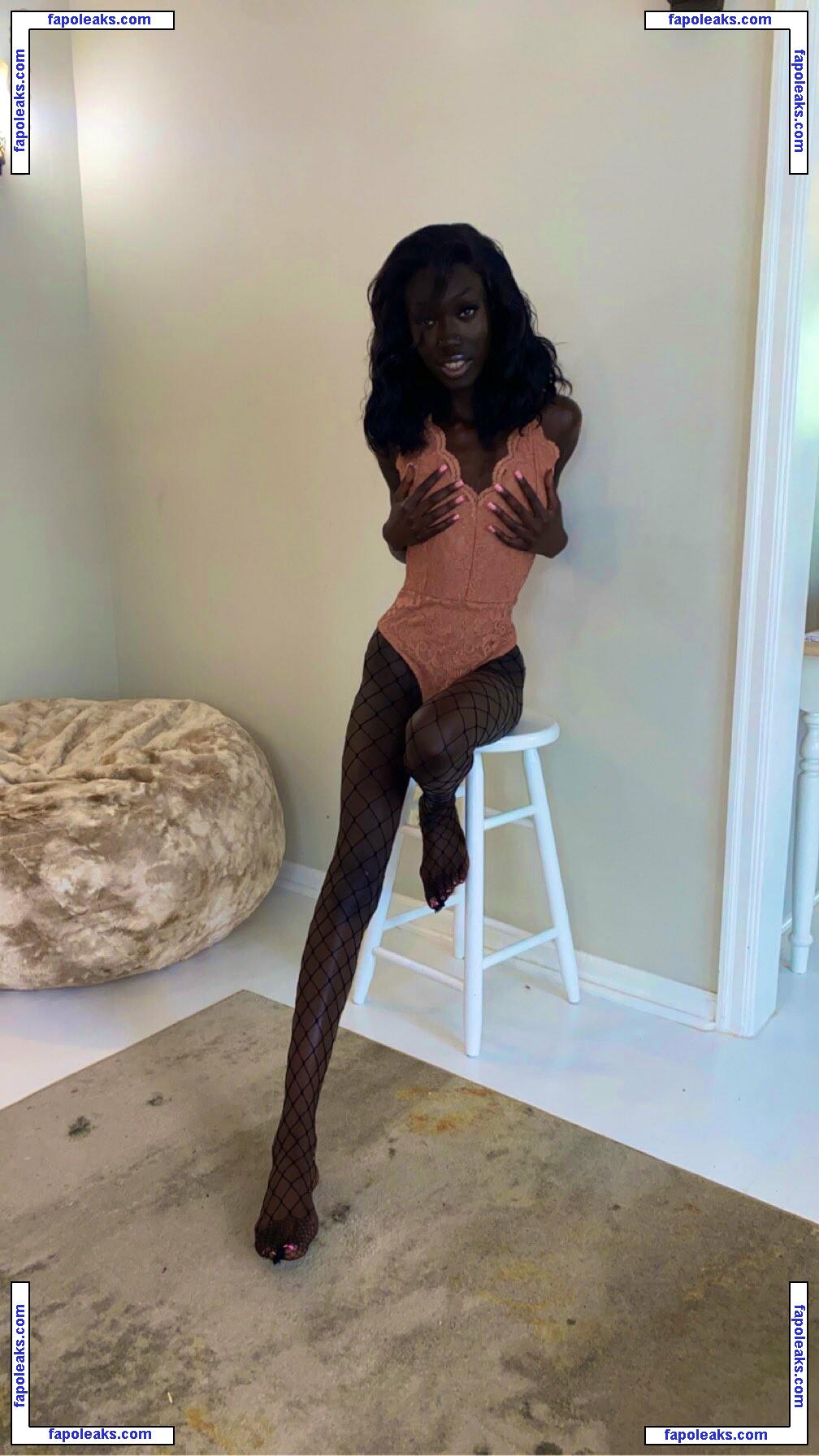 monamonhoe / itsmonamonhoe nude photo #0008 from OnlyFans