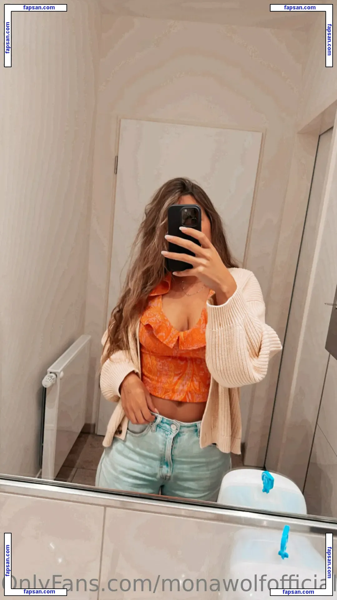 monawolfofficial nude photo #0007 from OnlyFans