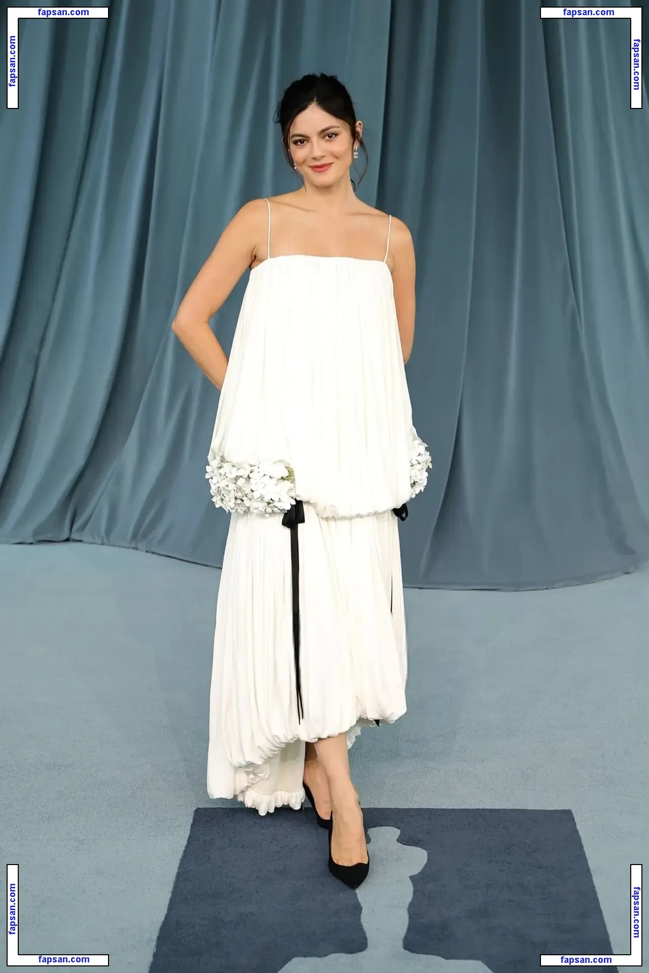 Monica Barbaro голая фото #0139 с Онлифанс