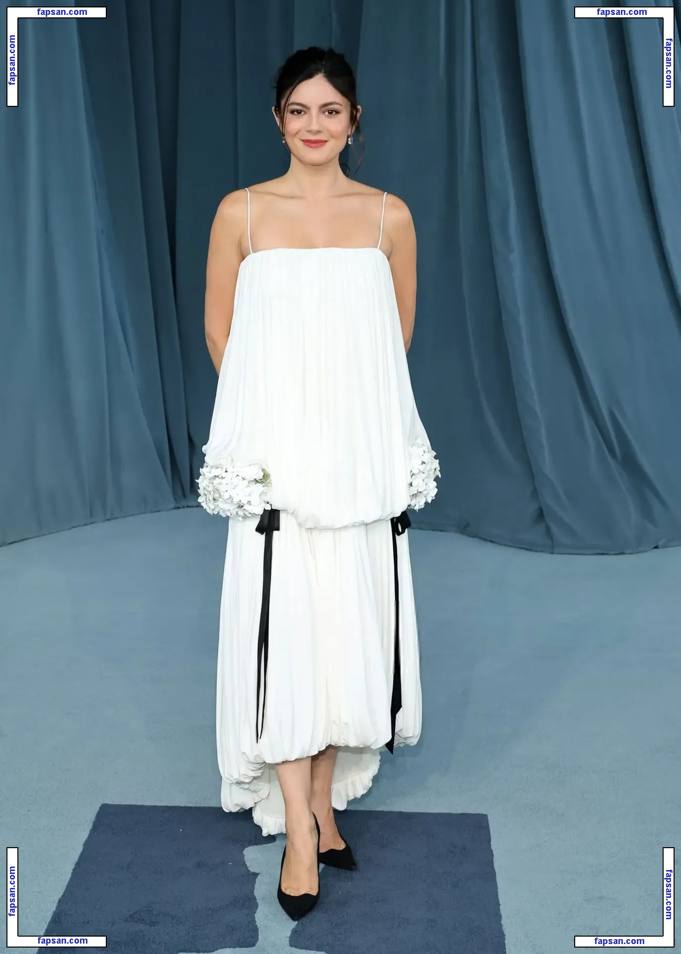 Monica Barbaro голая фото #0150 с Онлифанс