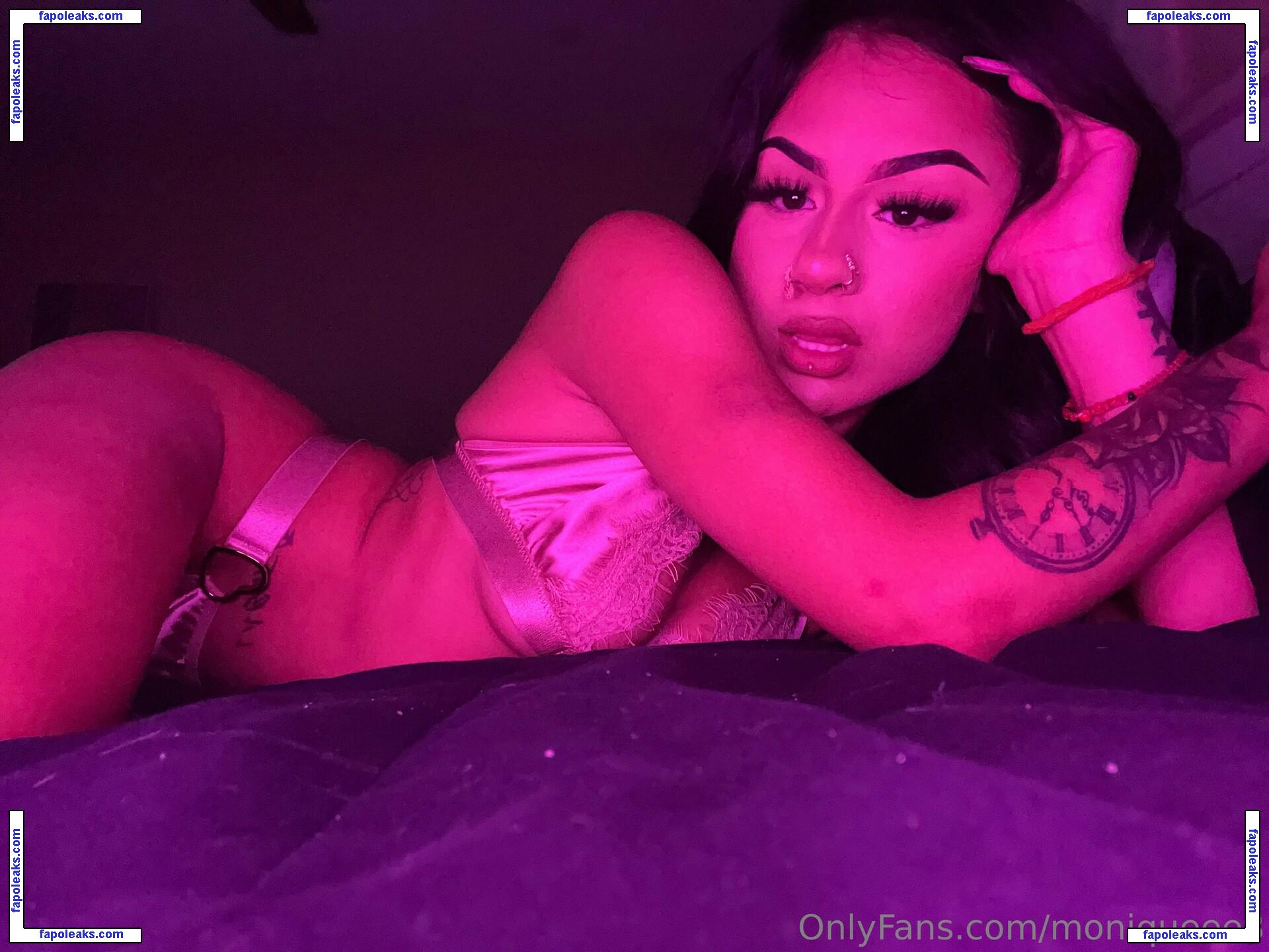 moniqueee8 / moniquee__moniqueee nude photo #0011 from OnlyFans