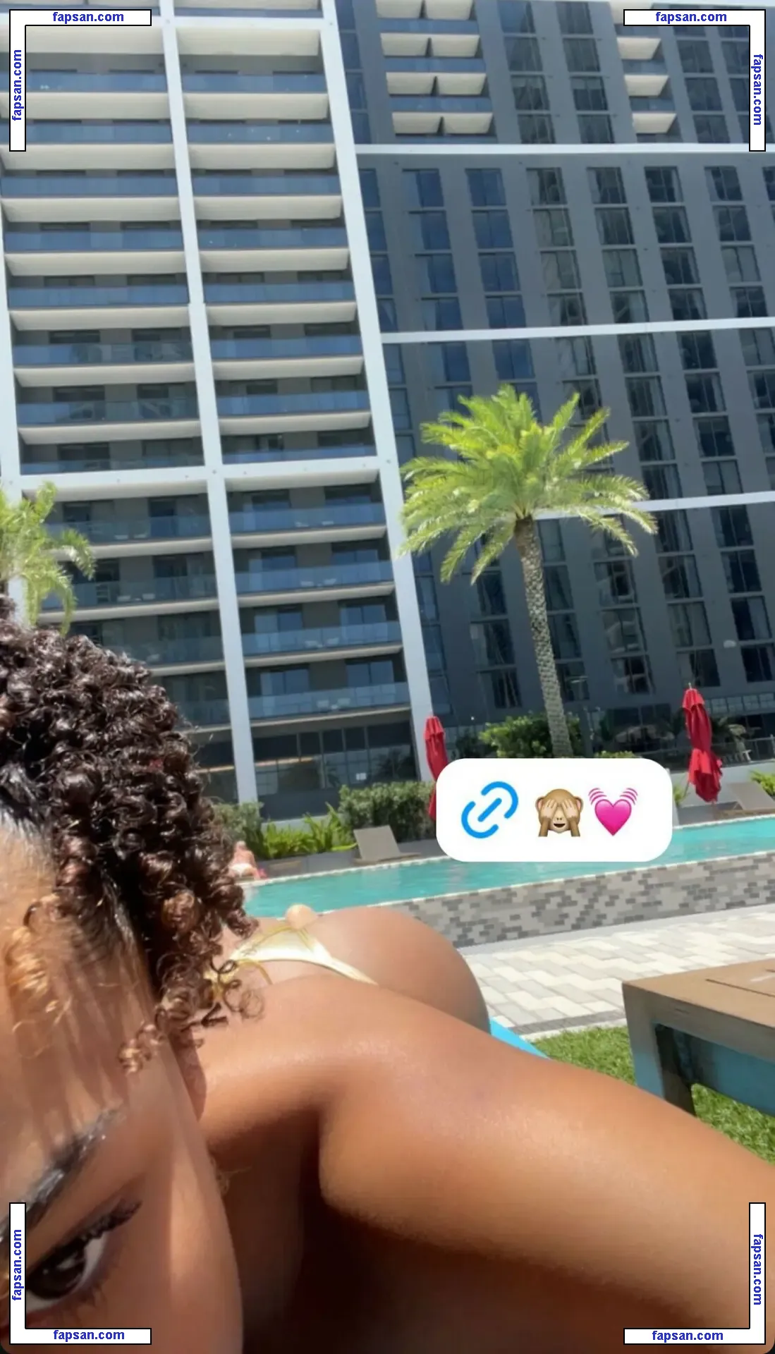 Monroe Capri Bryant nude photo #0004 from OnlyFans