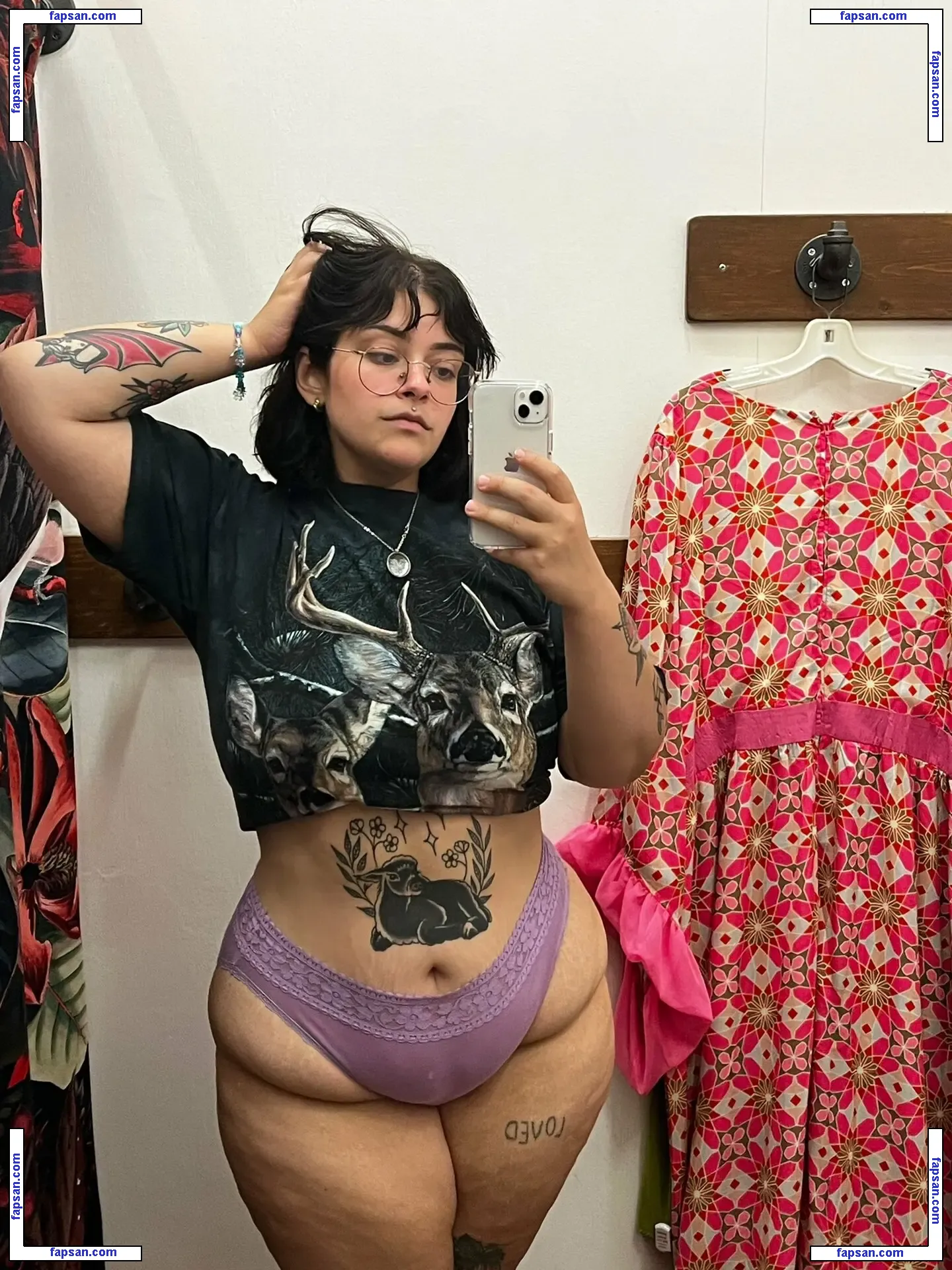 morekissing nude photo #0002 from OnlyFans