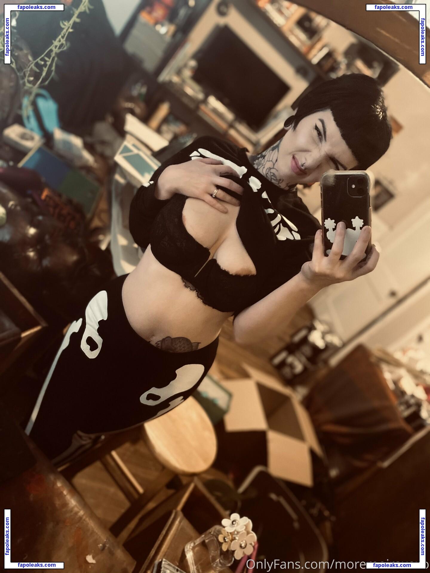 moremoiraxoxo / moiraadoraxoxo nude photo #0023 from OnlyFans