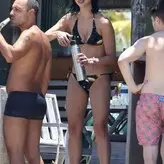 Morena Baccarin голая #0047