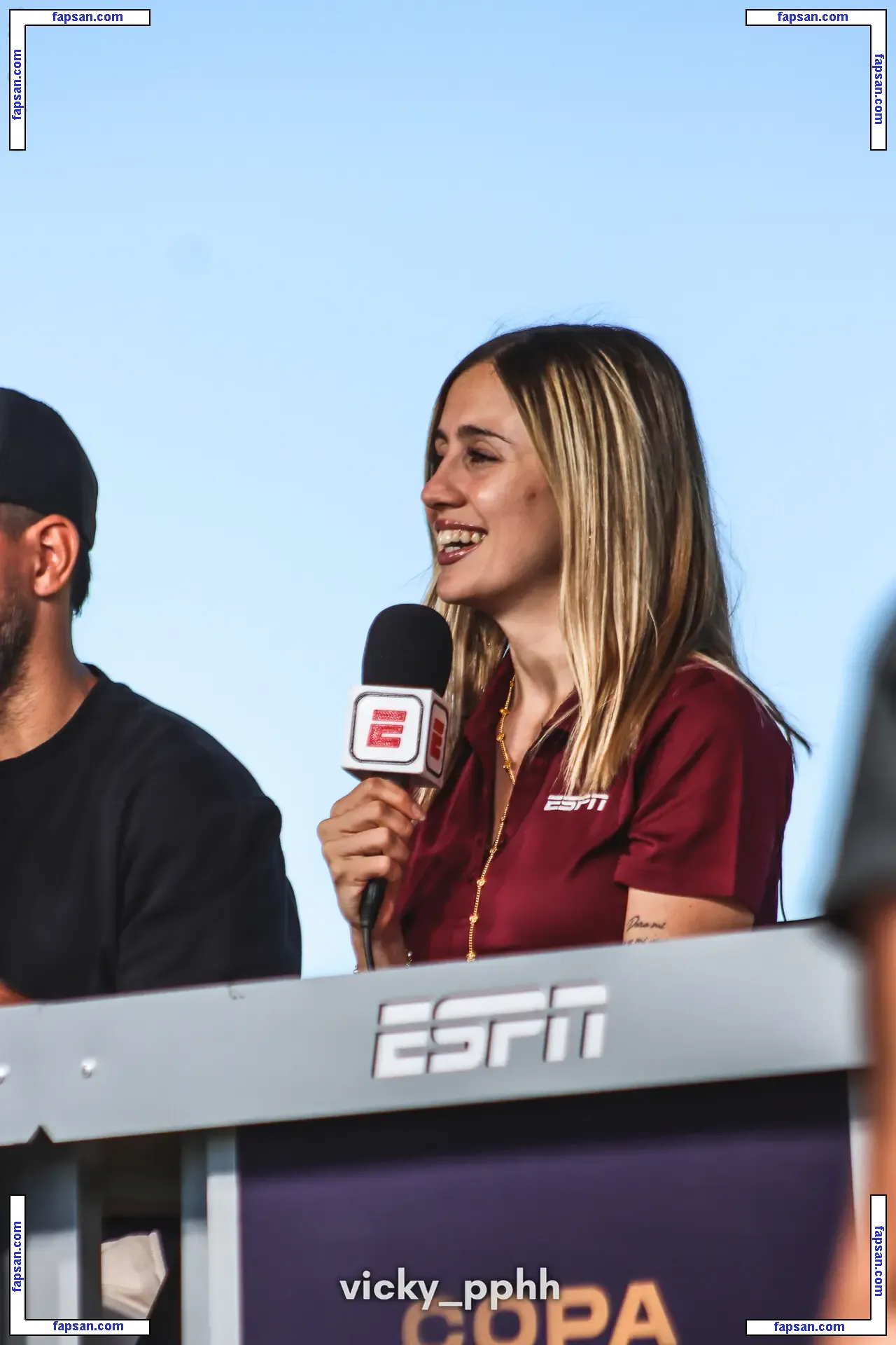 Morena Beltrán голая фото #0048 с Онлифанс