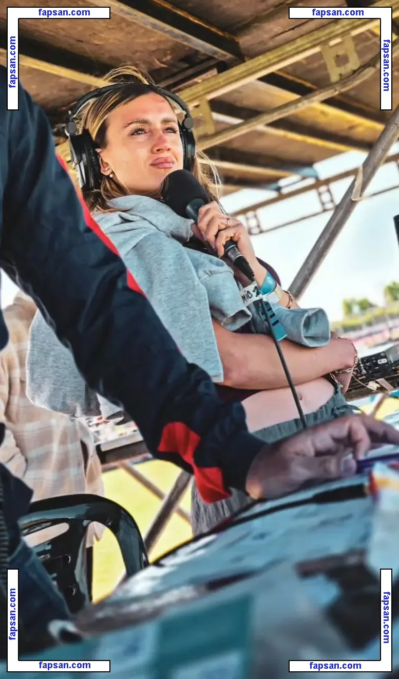 Morena Beltrán голая фото #0051 с Онлифанс