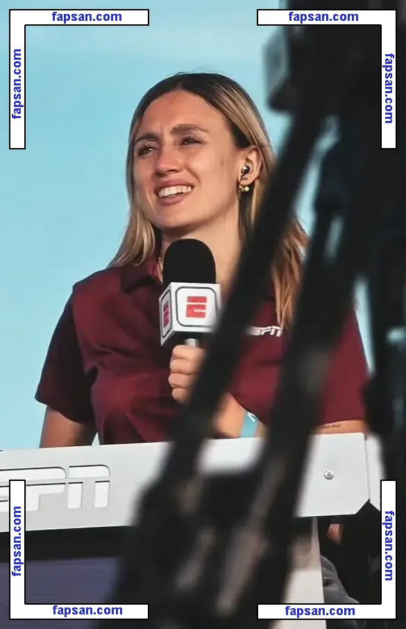 Morena Beltrán голая фото #0059 с Онлифанс