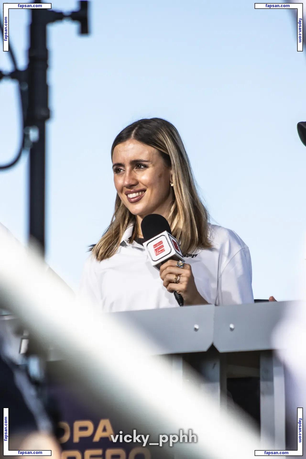 Morena Beltrán голая фото #0061 с Онлифанс