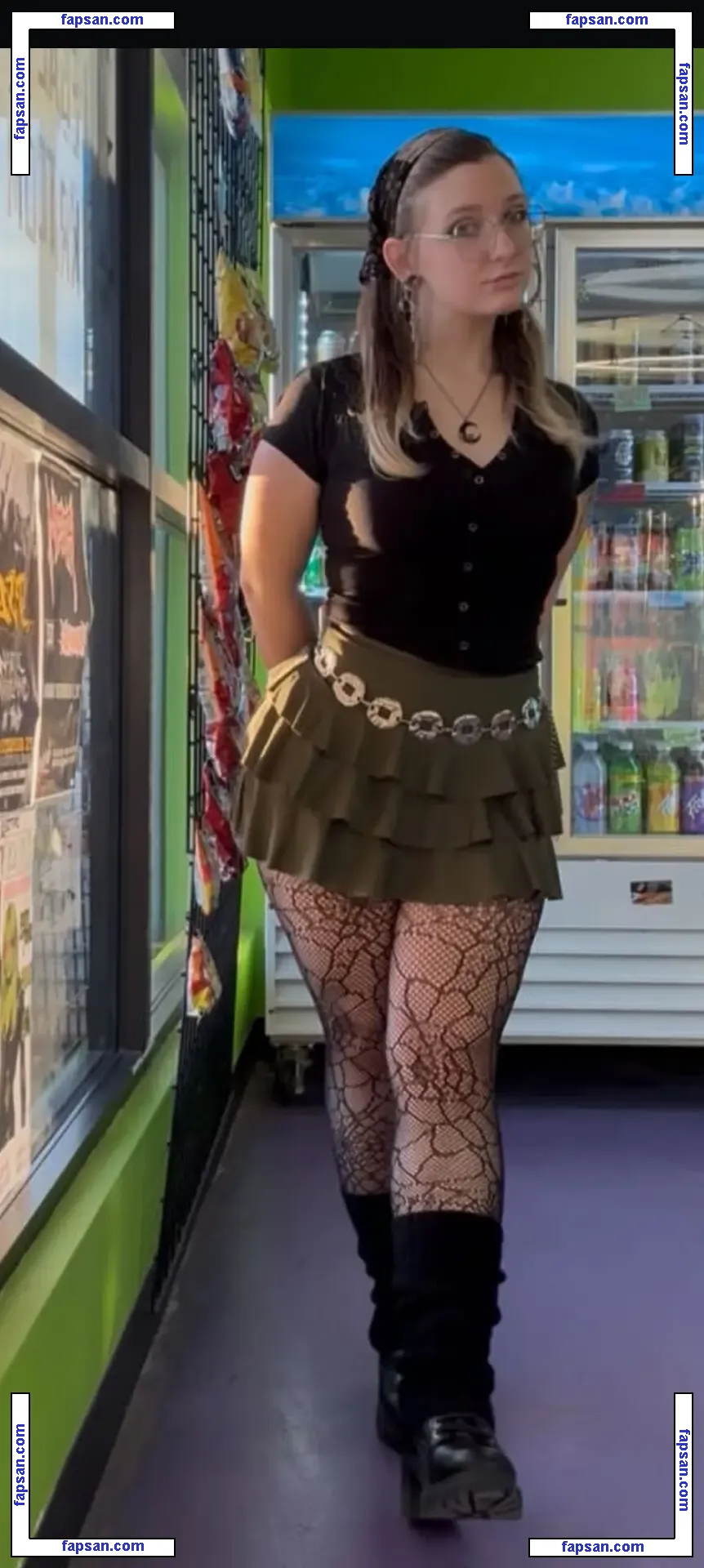 morgan_is_tired голая фото #0016 с Онлифанс