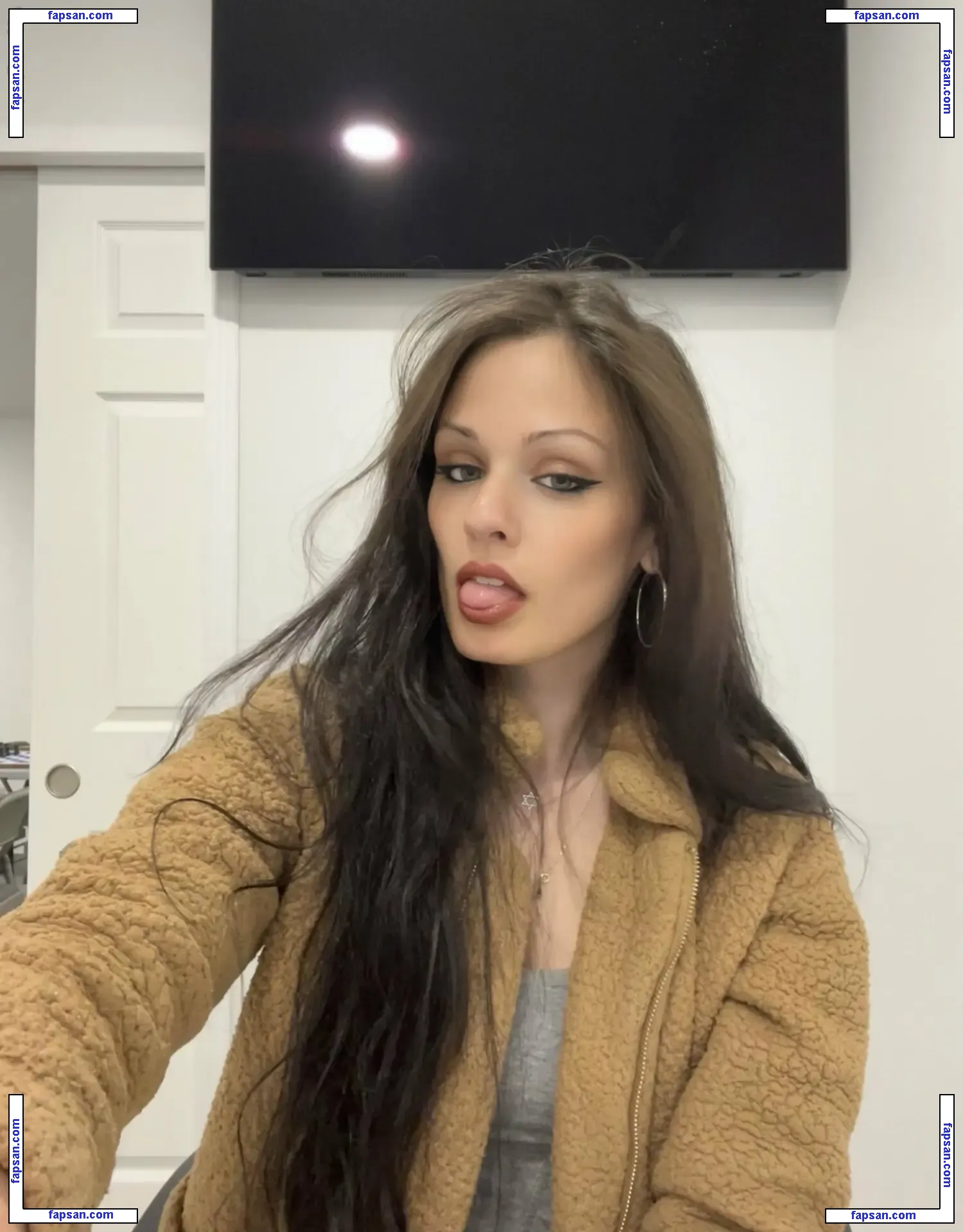 mornings0da nude photo #0002 from OnlyFans