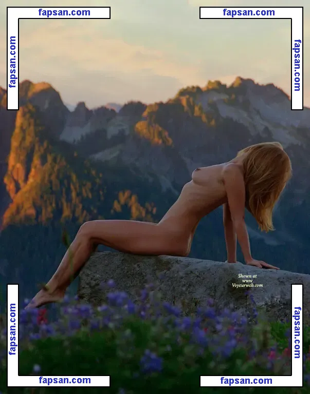 Mountain Girl nude photo #0004 from OnlyFans