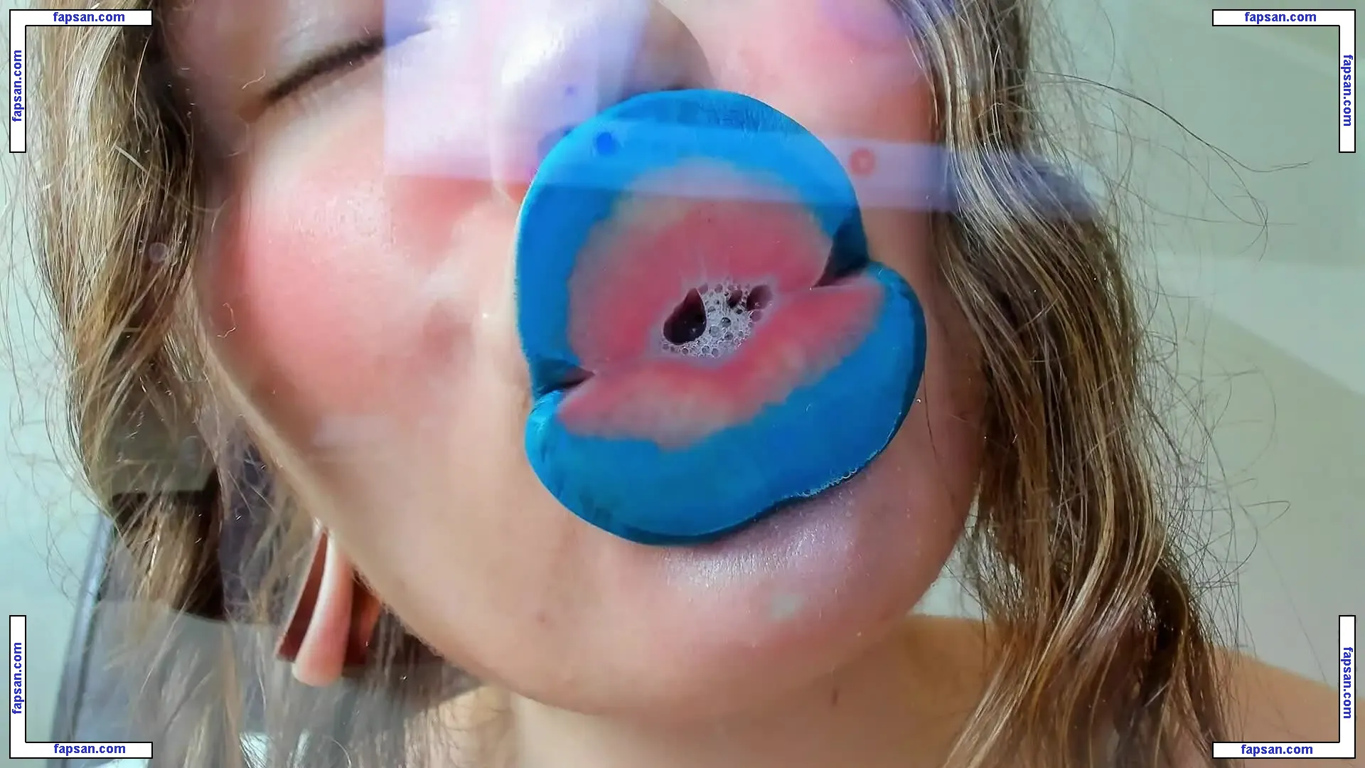 Mouthfetish Girls голая фото #0001 с Онлифанс