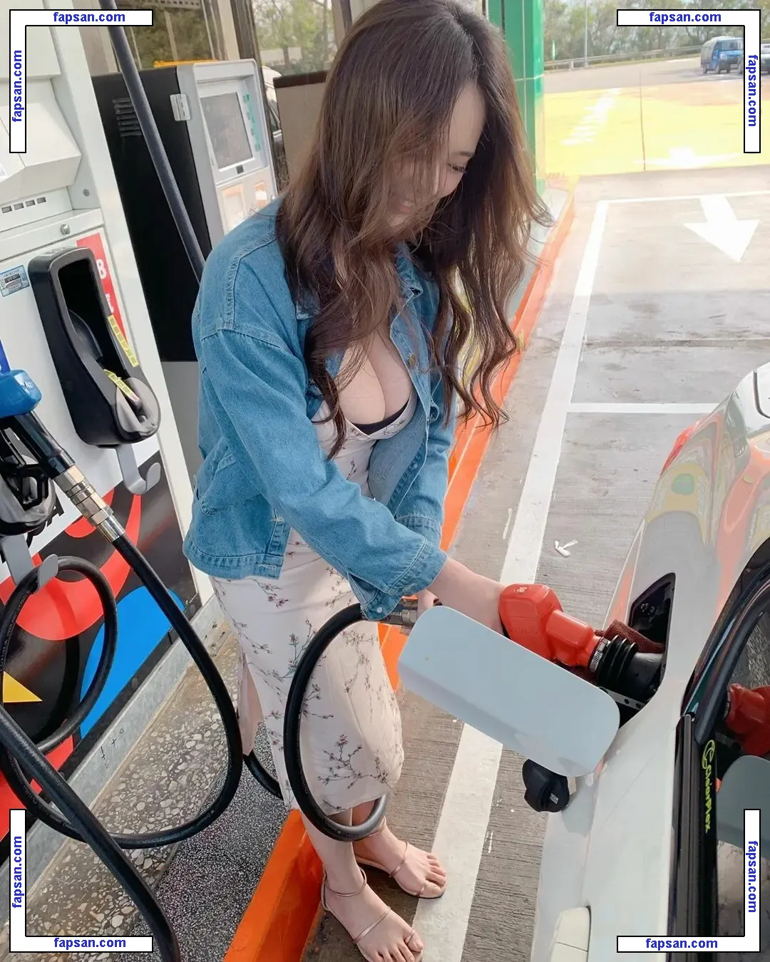 Mov19960908 nude photo #0018 from OnlyFans