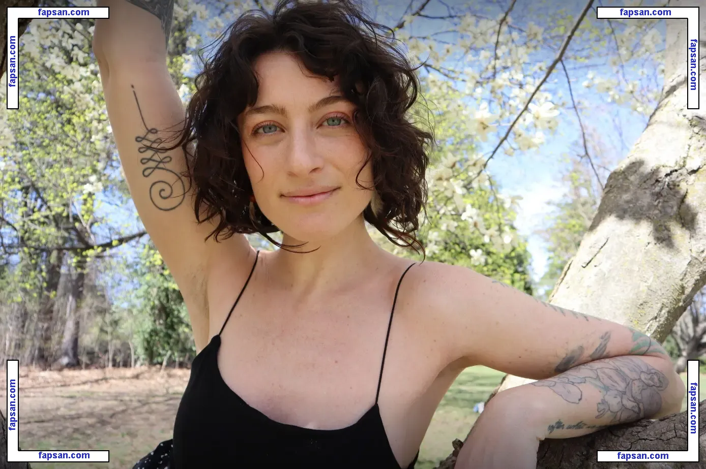 movingwithmarlie nude photo #0002 from OnlyFans