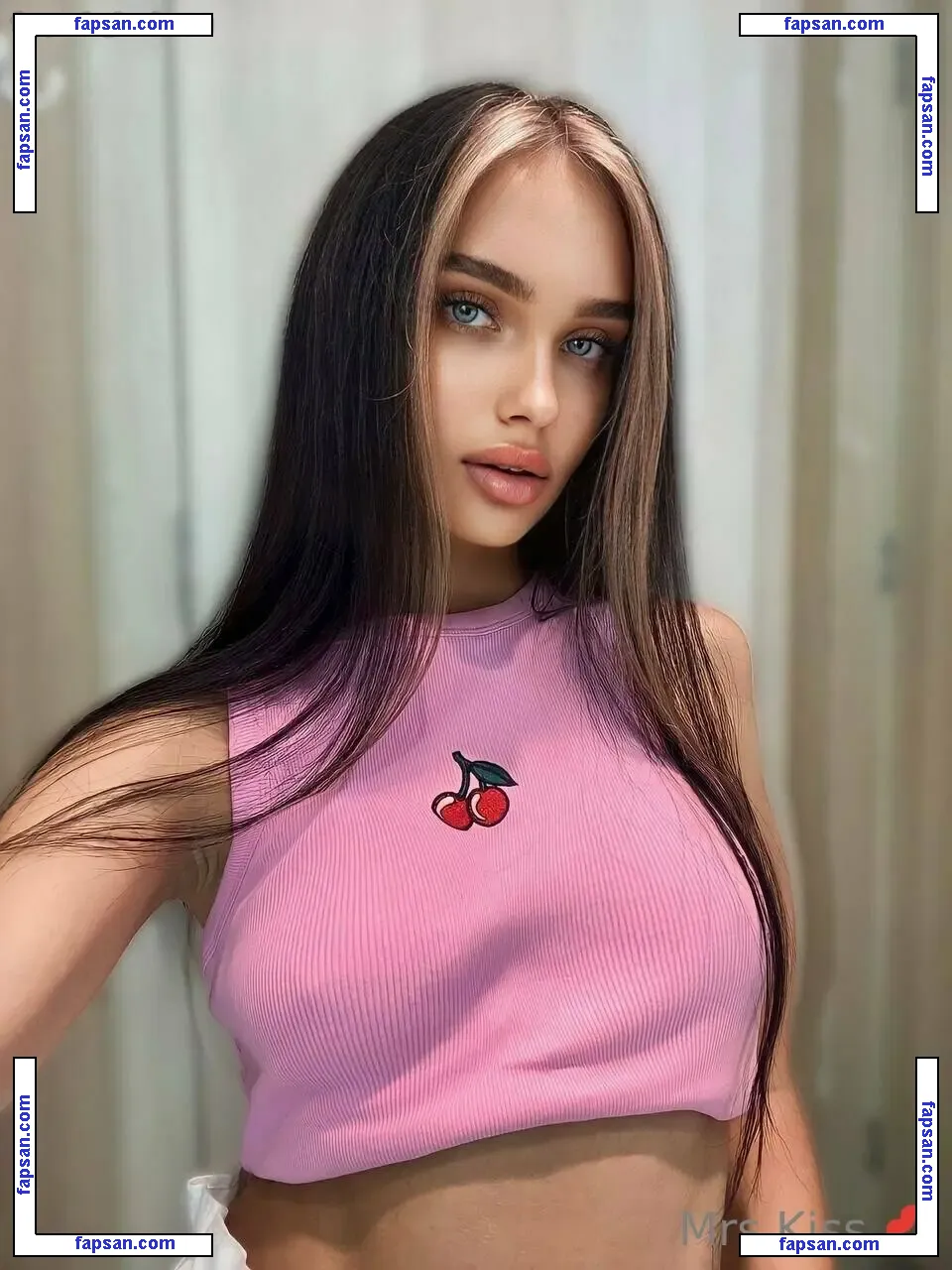 mrs_kissvhs nude photo #0053 from OnlyFans
