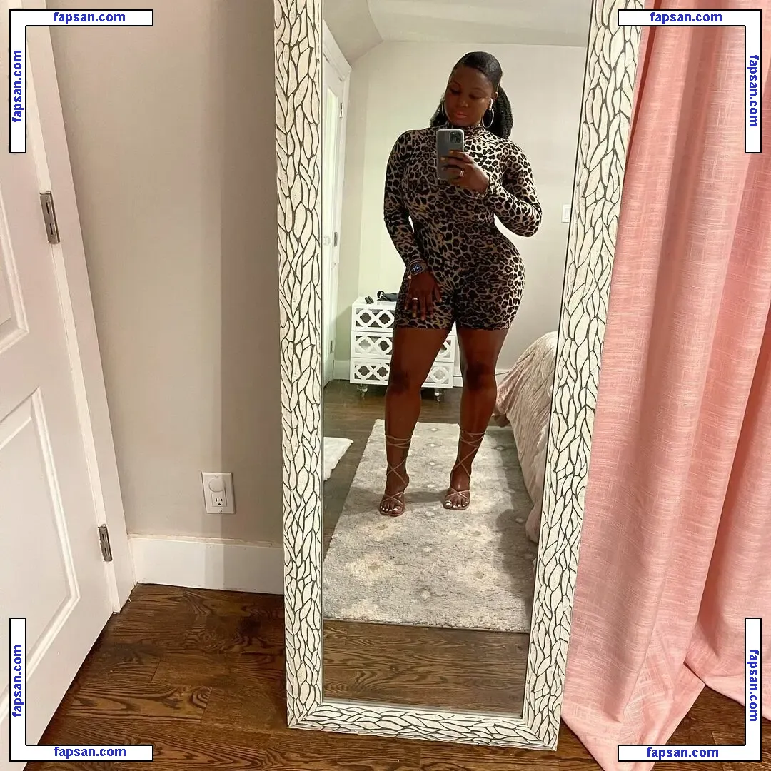 ms.howshename868 nude photo #0011 from OnlyFans