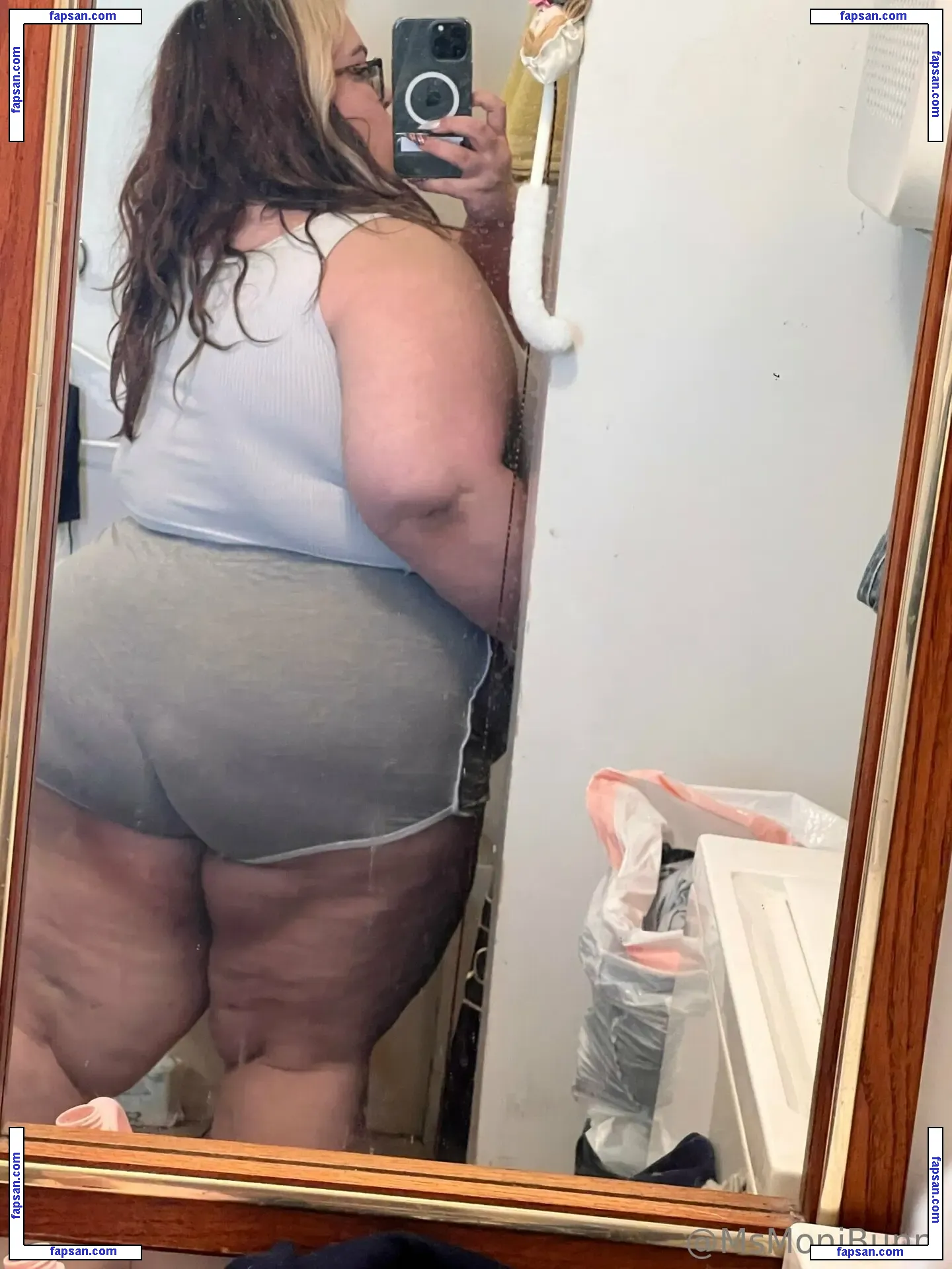 msmonibunni nude photo #0003 from OnlyFans