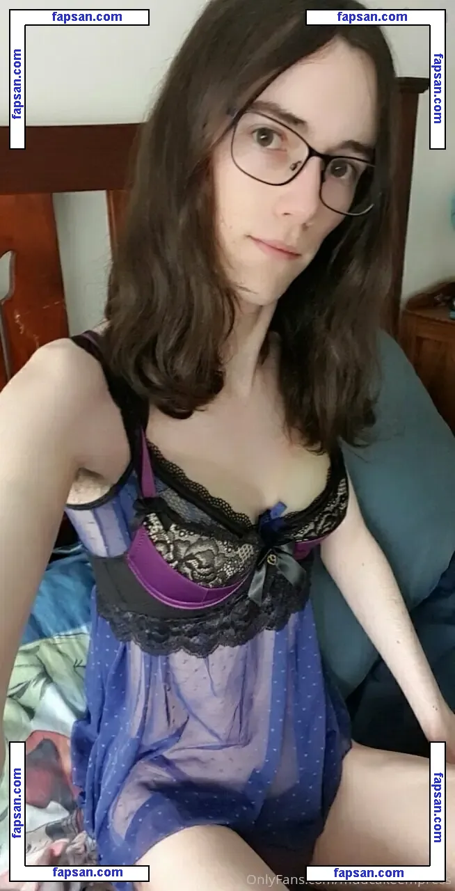 mudcakeempress nude photo #0009 from OnlyFans