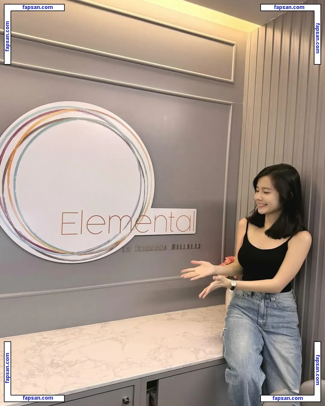 mung.yu nude photo #0010 from OnlyFans