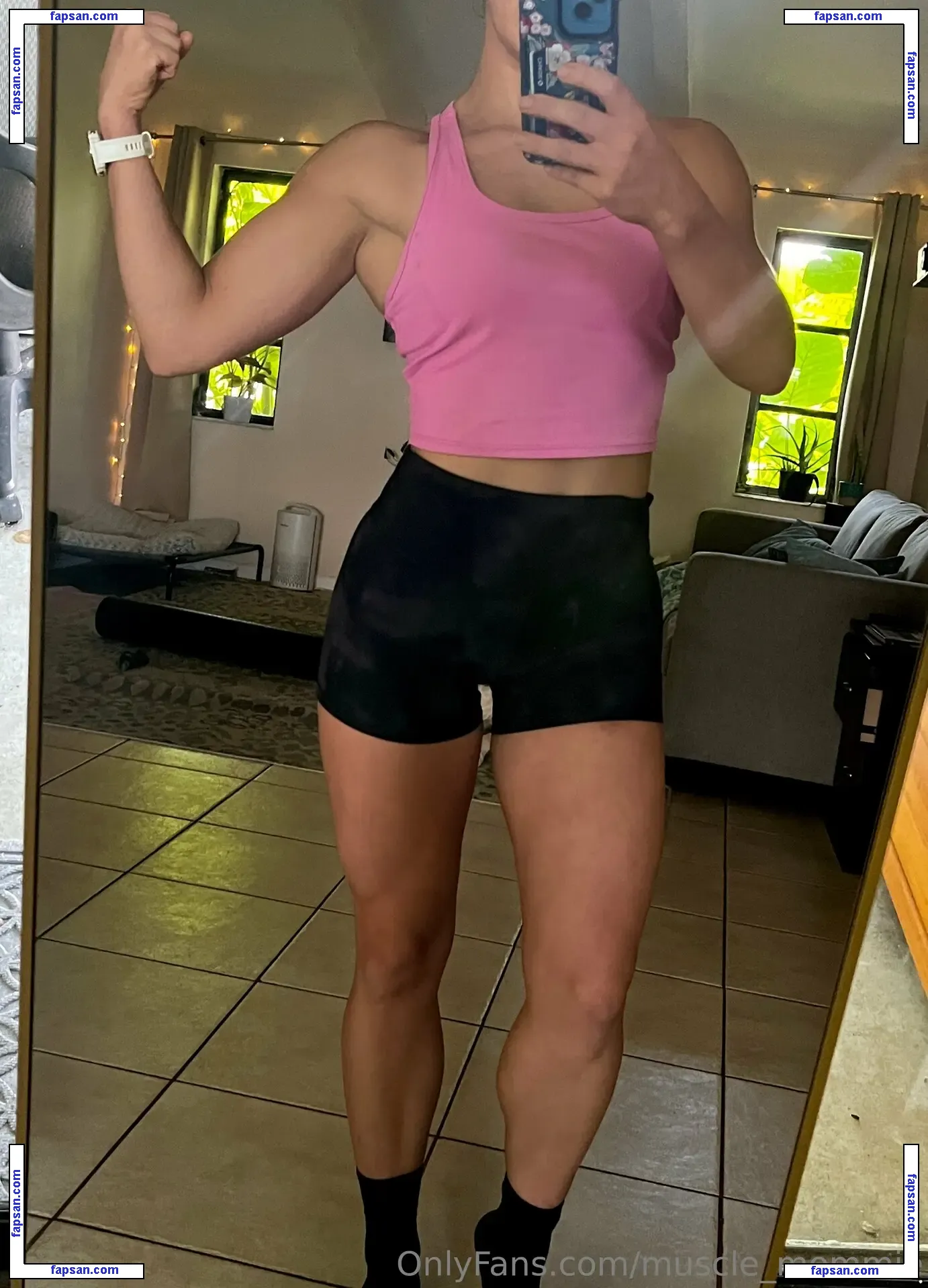 muscle_mommie nude photo #0022 from OnlyFans