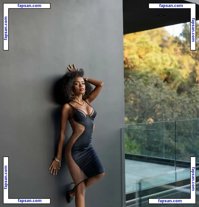 Muse Naadia голая фото #0004 с Онлифанс