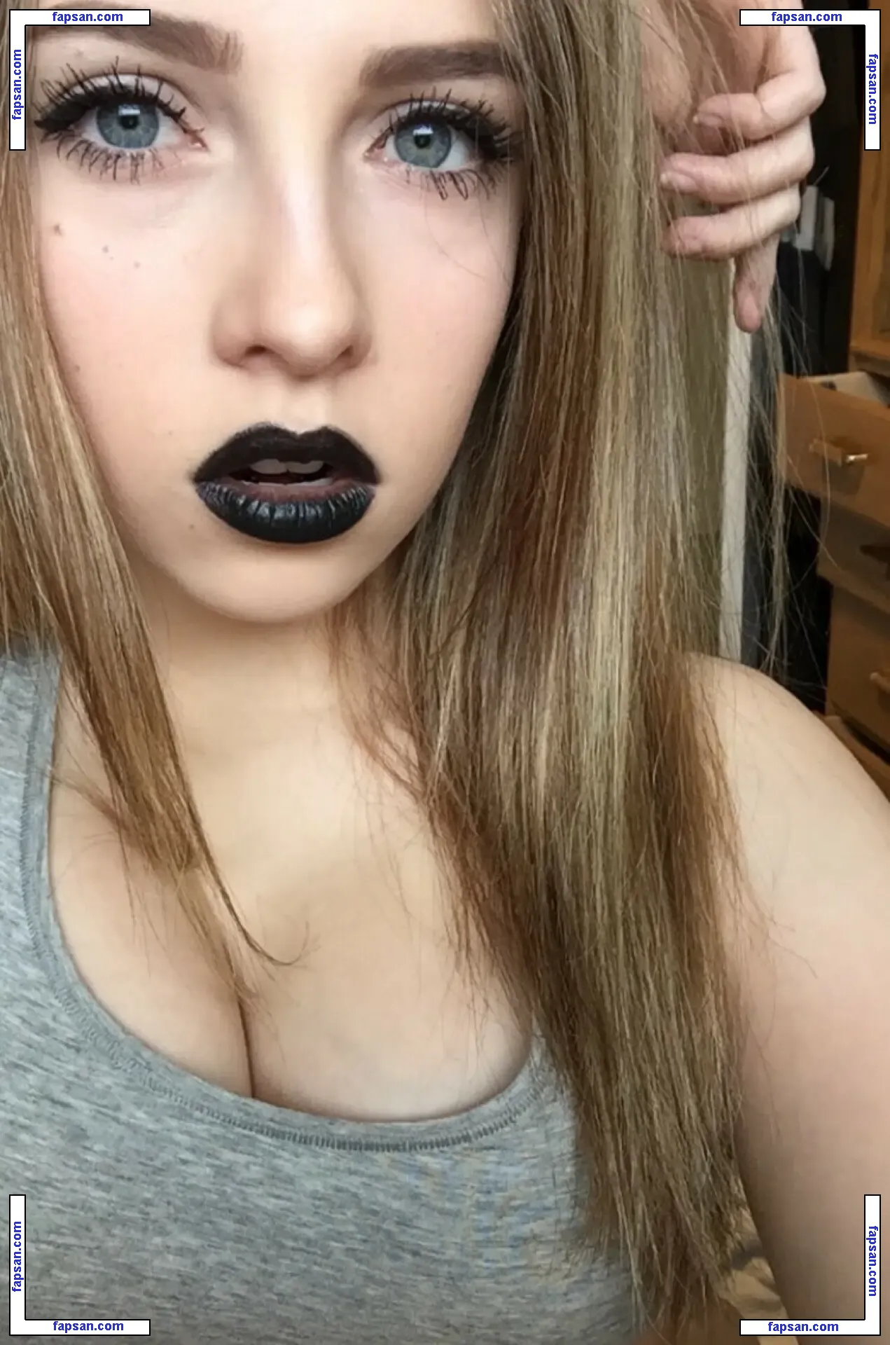 Mushbugs голая фото #0008 с Онлифанс