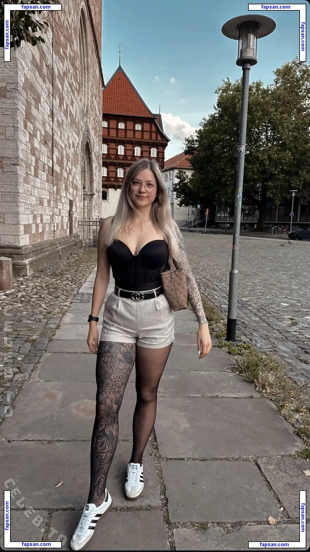 mxriee.065 nude photo #0008 from OnlyFans