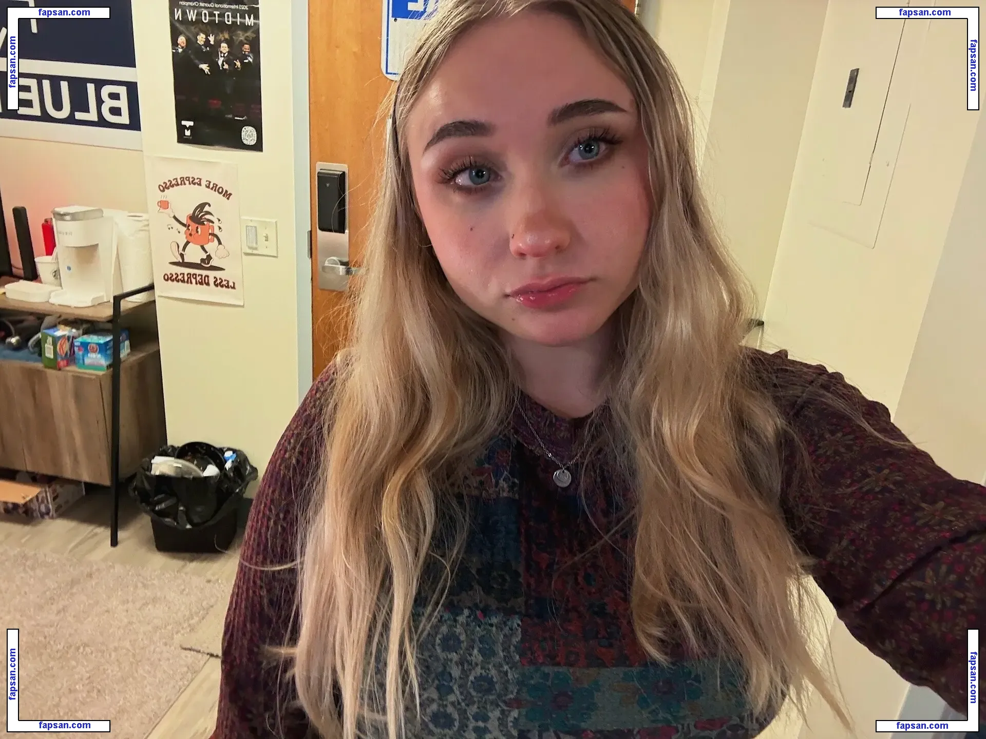 mxwuni голая фото #0004 с Онлифанс