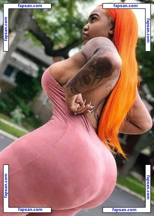 Mya Curvz nude photo #0003 from OnlyFans