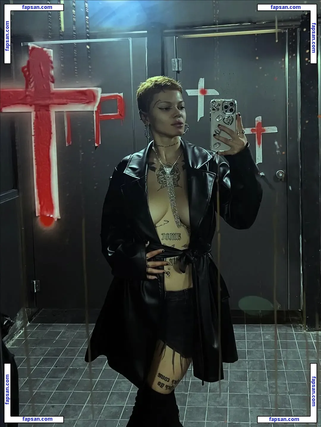 Myorenzii nude photo #0003 from OnlyFans