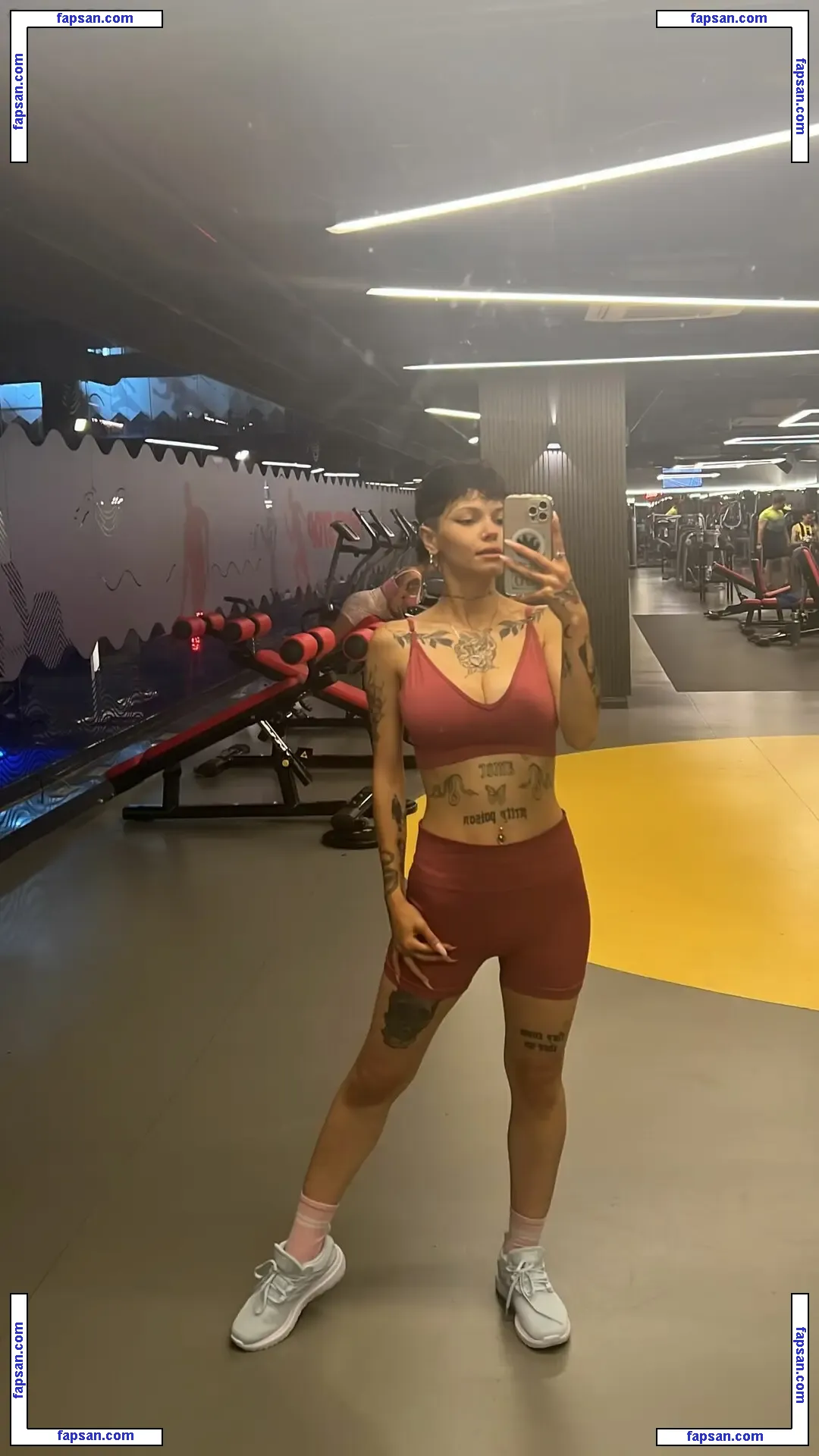 Myorenzii nude photo #0012 from OnlyFans