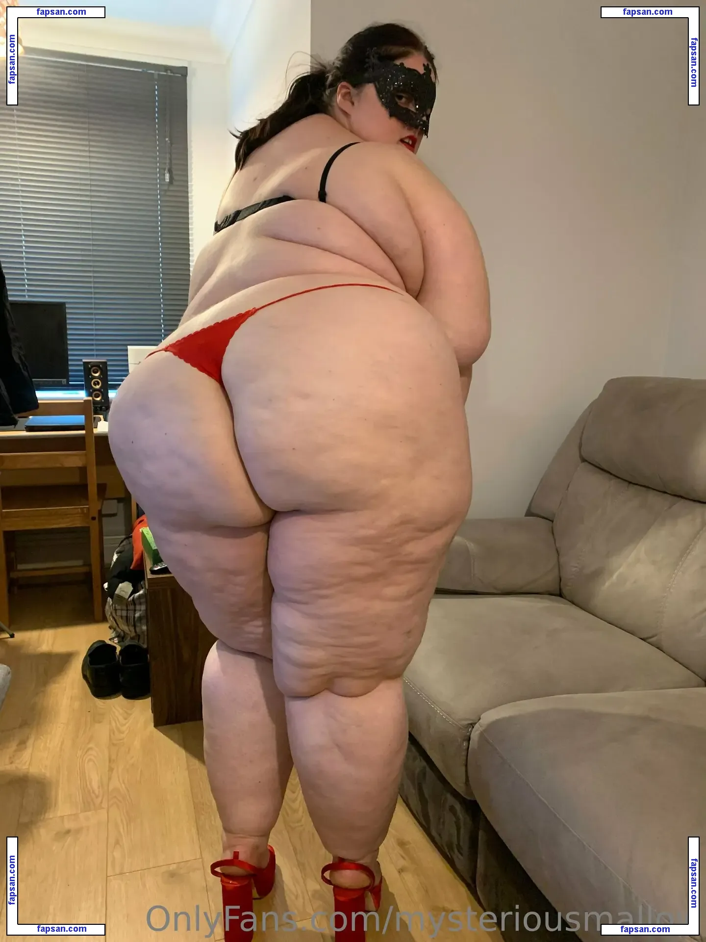 mysteriousmallow nude photo #0012 from OnlyFans