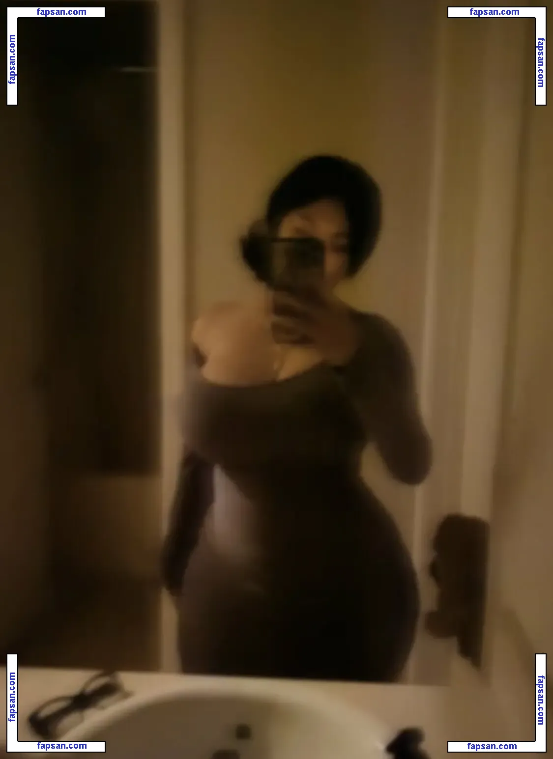N66YK nude photo #0006 from OnlyFans