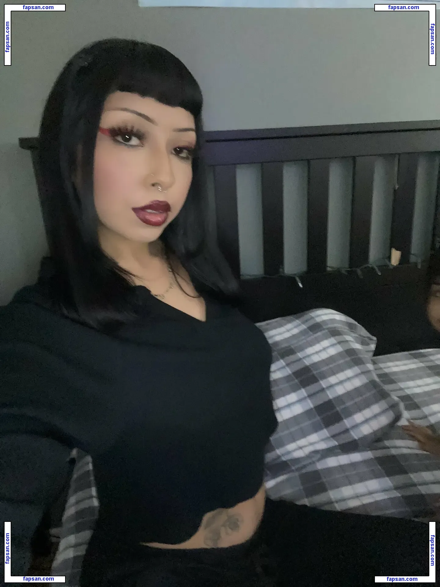 naatalliiee nude photo #0008 from OnlyFans