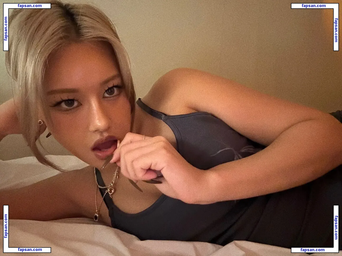 nada__kim__ nude photo #0017 from OnlyFans