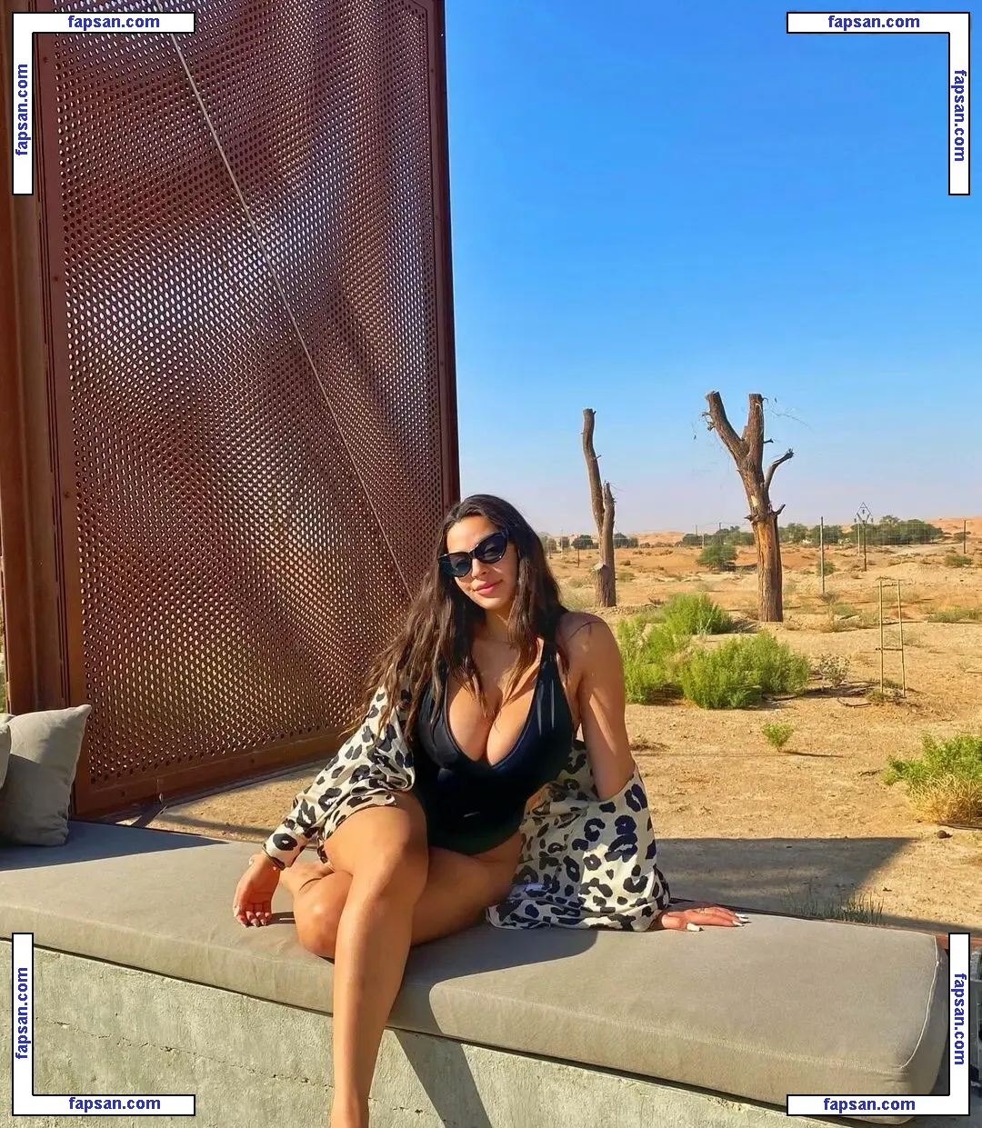 nadiasultanx nude photo #0019 from OnlyFans