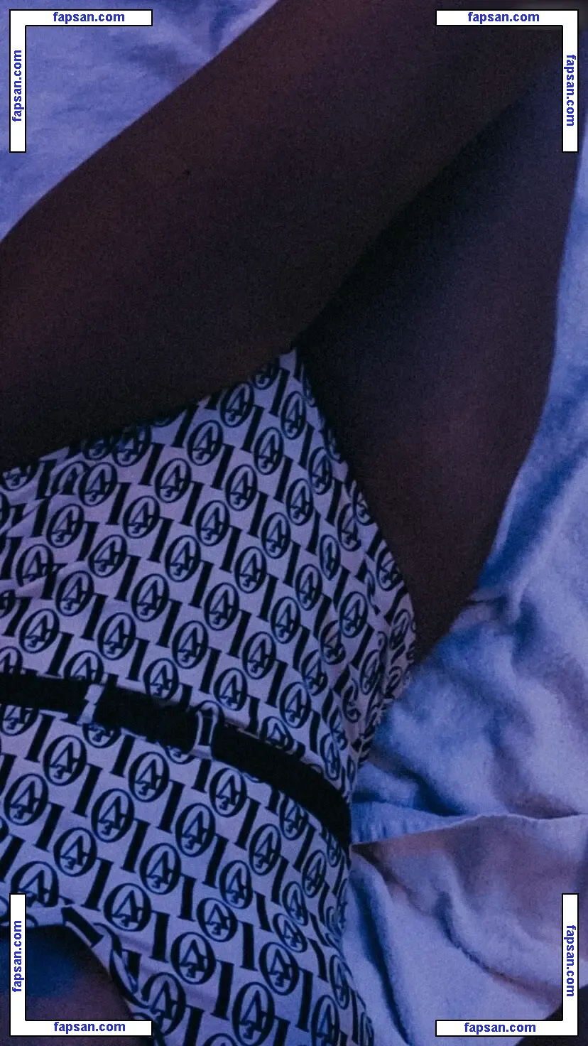Nadine Menz nude photo #0025 from OnlyFans
