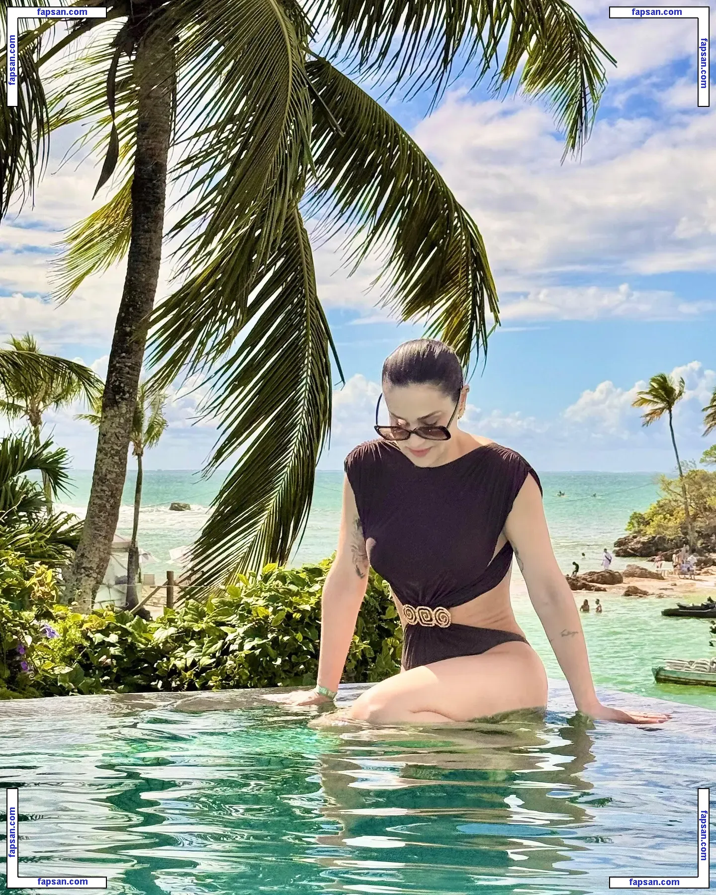 Nadja Haddad nude photo #0004 from OnlyFans