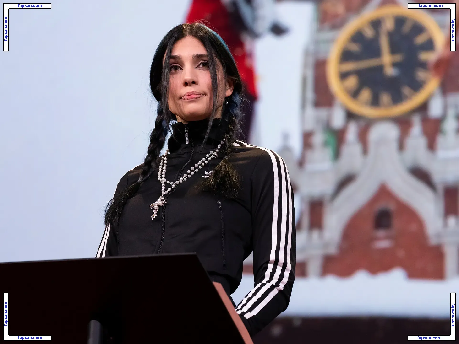 Nadya Riot голая фото #0003 с Онлифанс