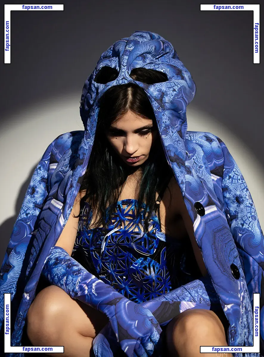 Nadya Riot голая фото #0010 с Онлифанс