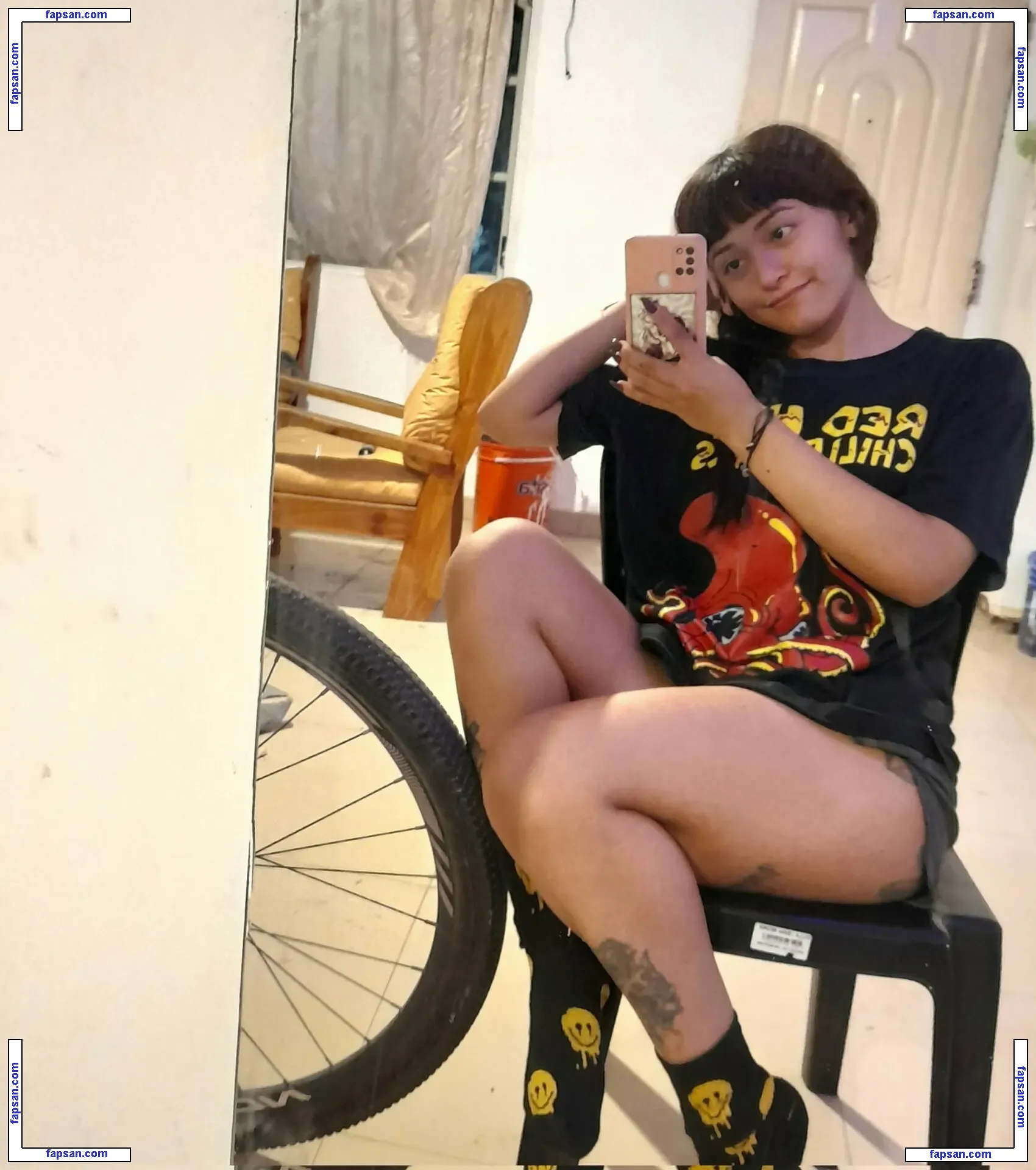 nadyveronik nude photo #0002 from OnlyFans