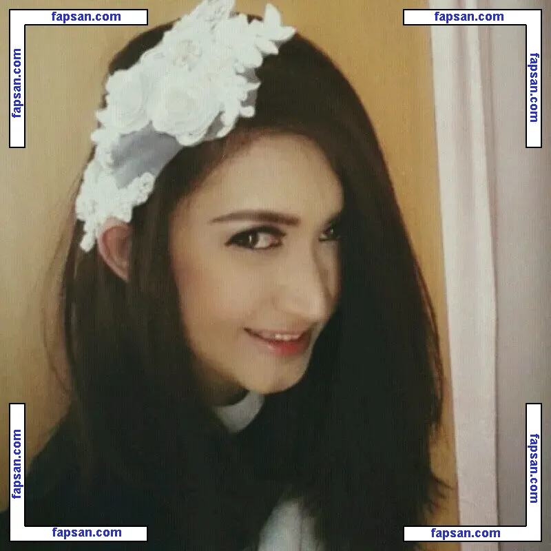 Nafa Urbach nude photo #0007 from OnlyFans