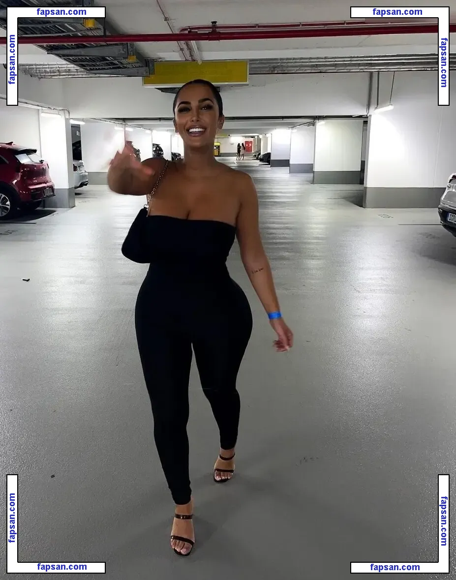 nahrinblack nude photo #0014 from OnlyFans