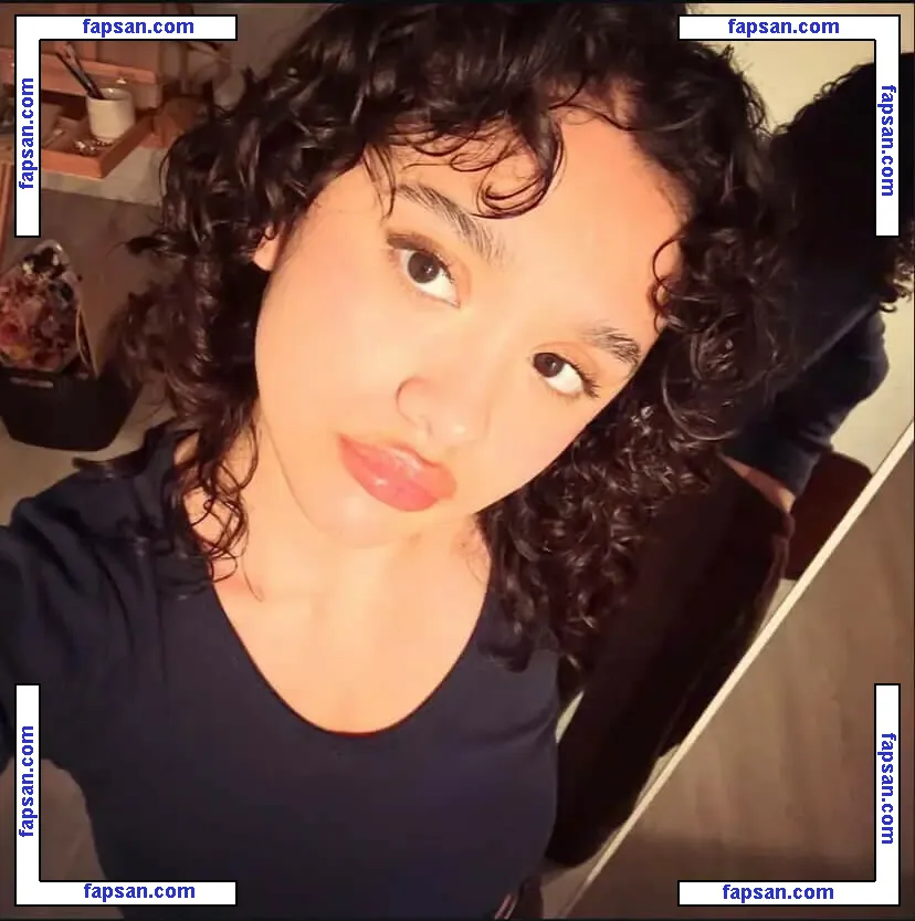 Nalywoly nude photo #0001 from OnlyFans